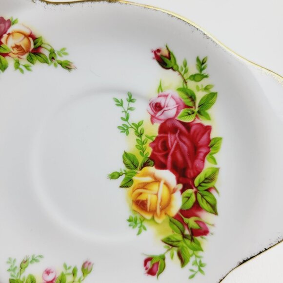 Royal Albert Dessert Snack Tray & Teacup Set, Old Country Roses Montrose Elegant - Picture 9 of 14